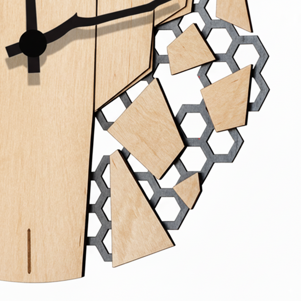 Alara Handgefertigte Wanduhr aus Echtholz