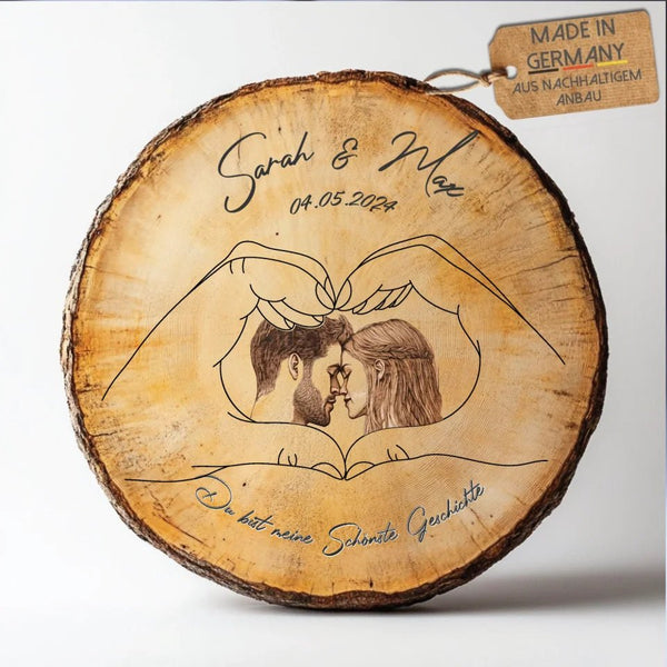 Love Herz Baumscheibe aus Holz, Personalisierbar mit Bild Gravur, Name, Datum, Pärchen, Hochzeit Hand in Hand in Hand - MyMagicMemory DE
