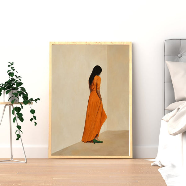 Frau im orangenen Kleid Poster – minimalistischer Boho Kunstdruck