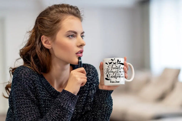 Personalisierte Tasse Freunde sind Therapeuten mit denen man trinken kann - mit Namen