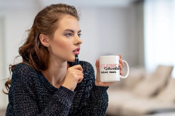 Personalisierte Spruch Tasse Kleine Schwester mit Namen