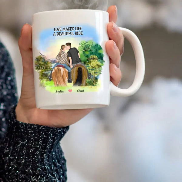 Reiten am Seeufer. Küssendes Paar auf Pferd- Clipart Tasse Personalisiert mit Namen