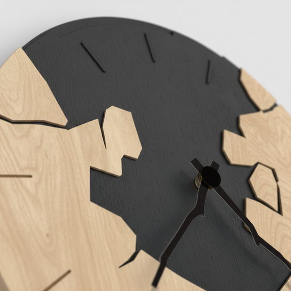 Astora Handgefertigte Wanduhr aus Echtholz
