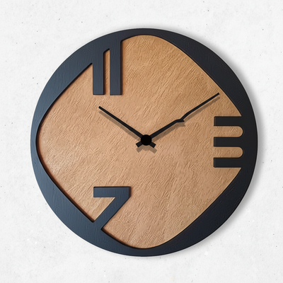 Arbor Handgefertigte Wanduhr aus Echtholz